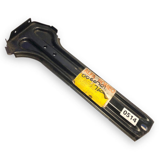 60701760 Right hand front bumper bracket for Alfa Romeo Alfetta 2000