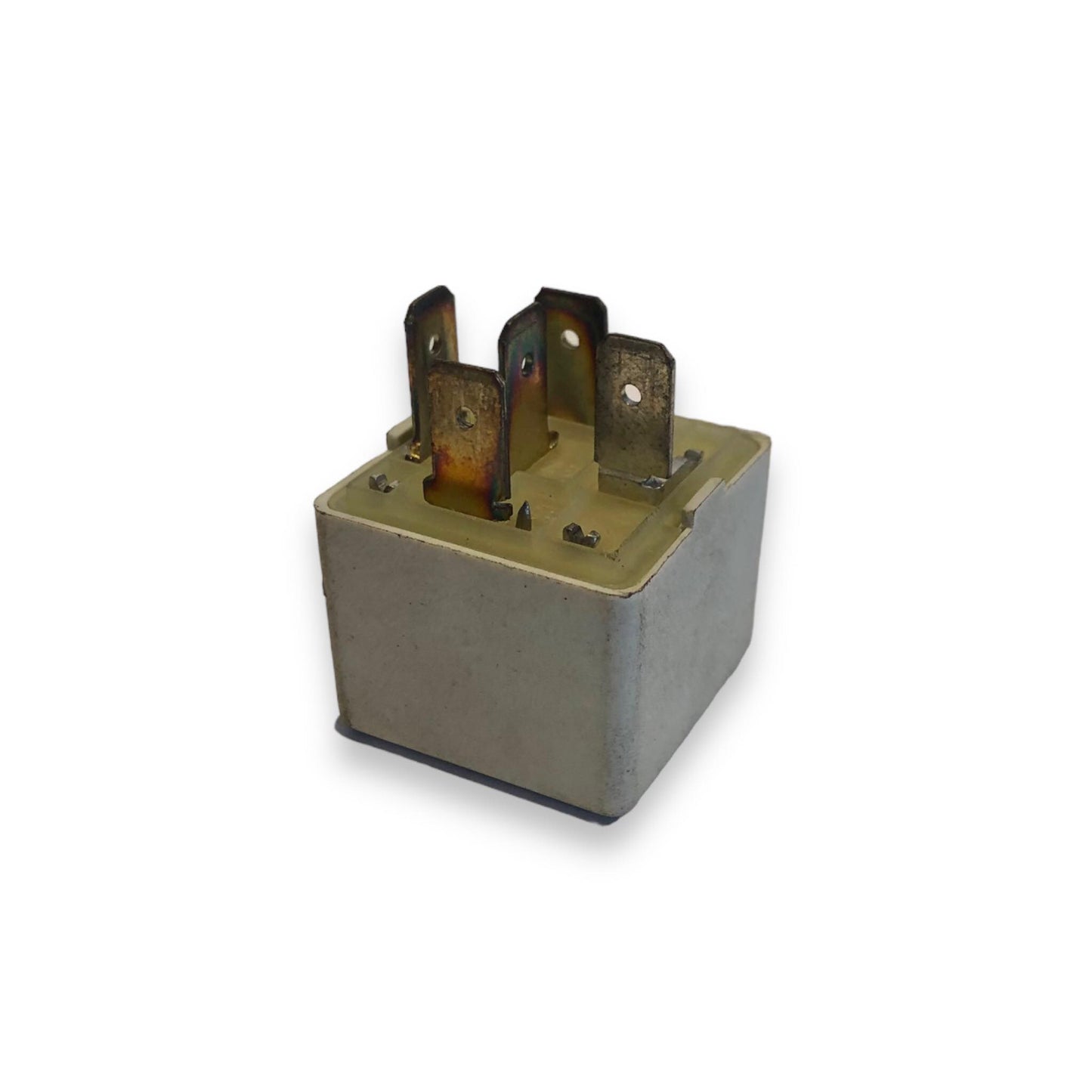 60513939 Relay for Alfa Romeo 145, 146, 155, 164, 166, 33, 75, GTV, 939 Spider