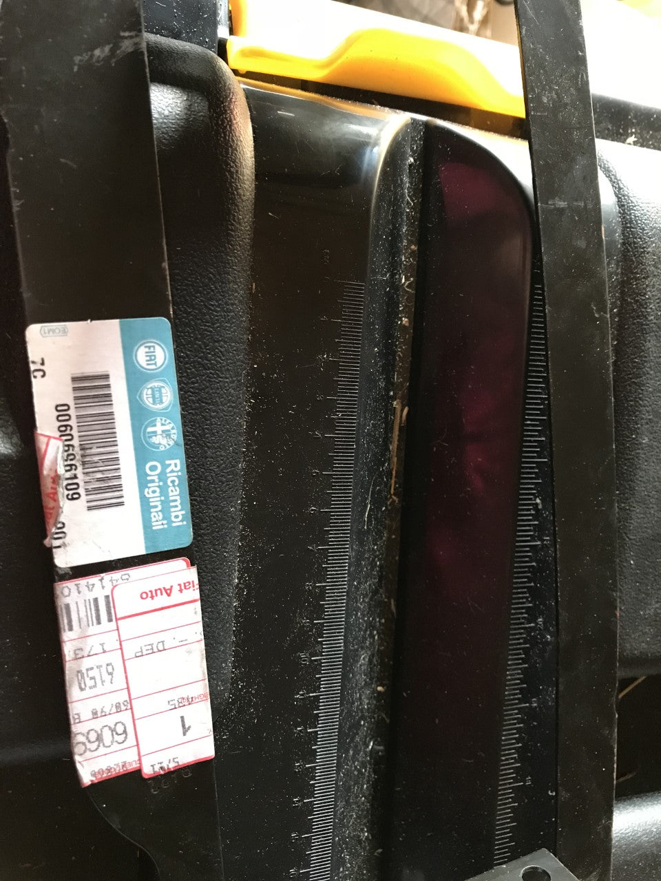 60696109 Car radio bracket