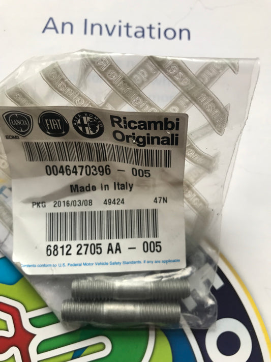Stud - pack of two - 46470396 - 145 146 147 156 159 166 4C Brera Spider GT Giulietta