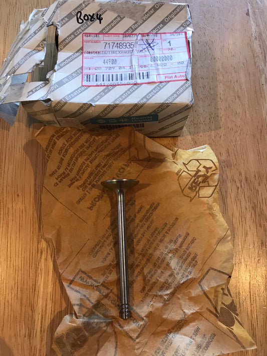 Exhaust valve - 147, 156, 164, 166, GT, GTV & Spider 3.0/3.2 V6 - 71748935