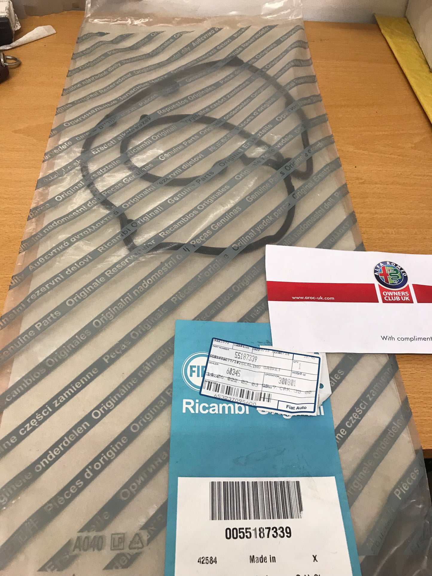 Camshaft cam top rocker gasket - GT & 156 2.0 JTS - 55187339