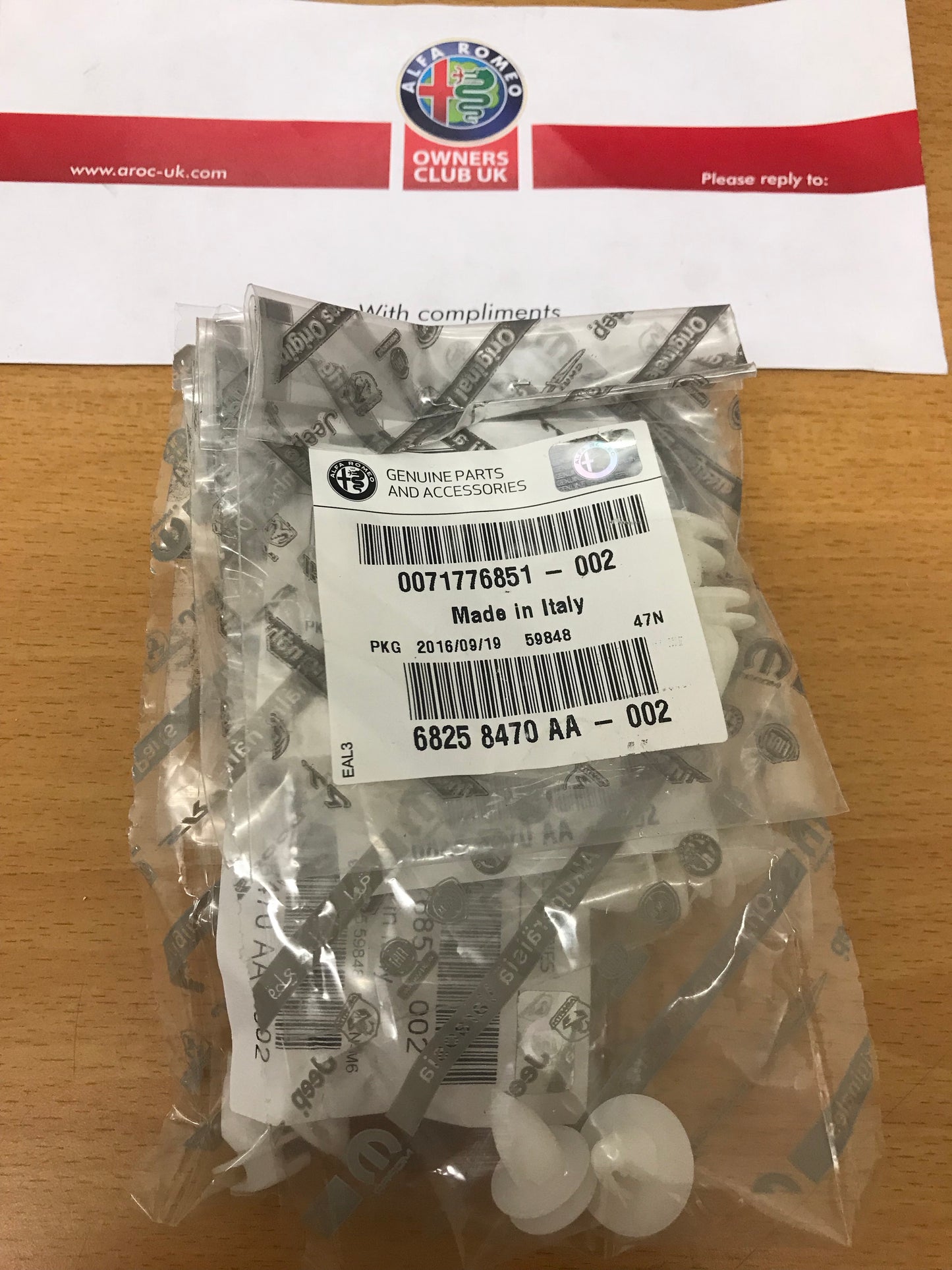 Clip - door sill various Alfa Romeo models - pack of two - 71776851