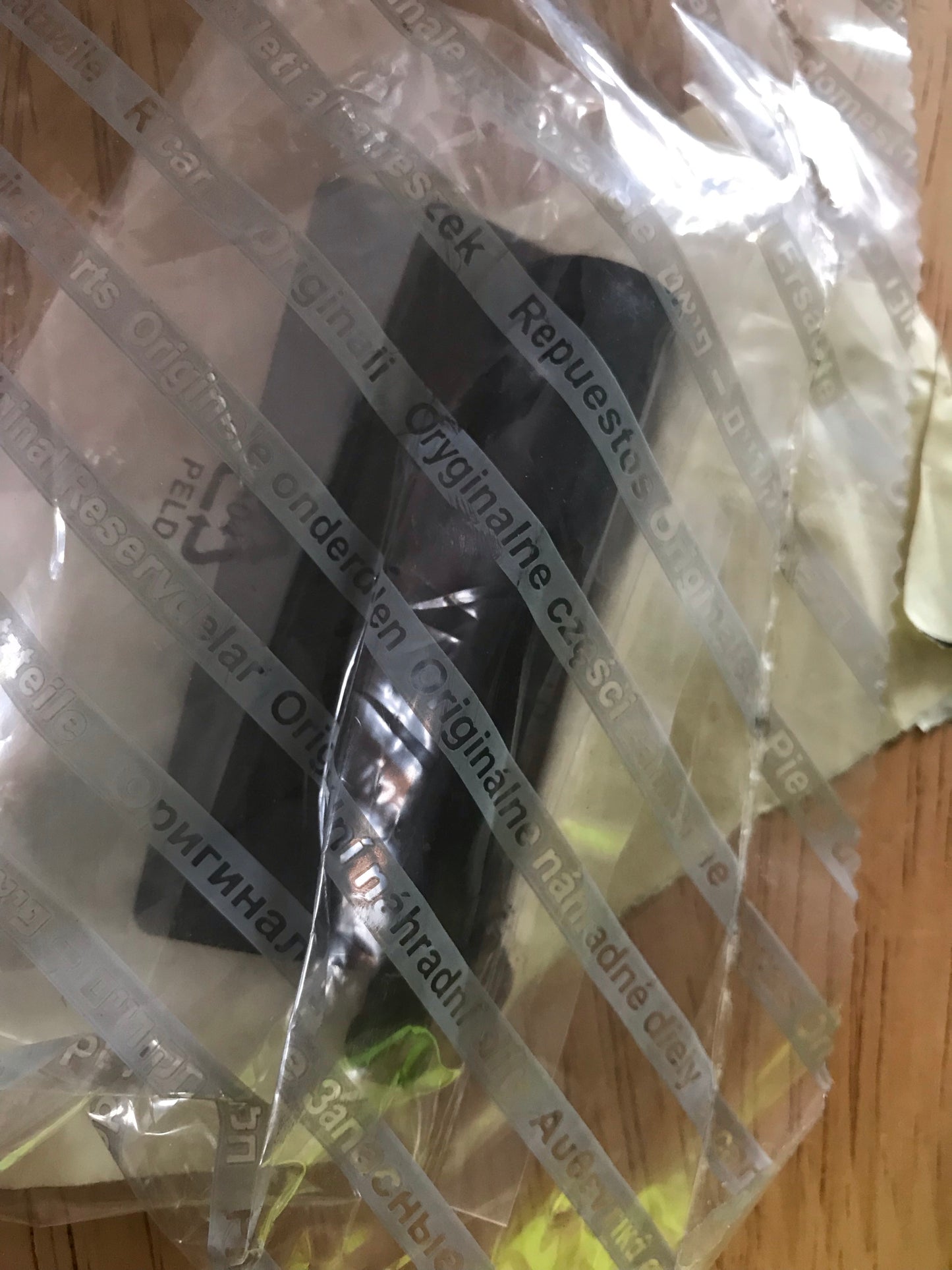 Roof mounted aerial - 156 - 60671808