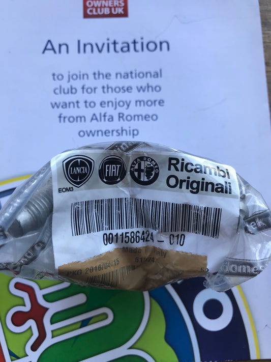 Screw - air conditioning - 11586424 - MiTo 2008-2011 Giulietta *price is for one*