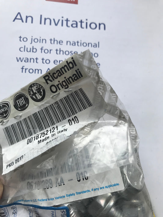 Screw - battery - 18752121 - 4C MiTo Giulietta *price is for one*