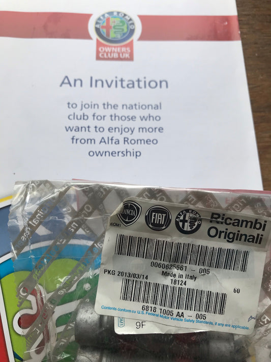 Screw - wheel bearing - 60625561 - 147 GT 156 166 *price is for one*