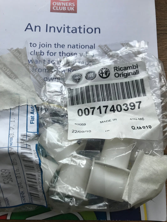 Bush - clutch release - 71740397 - 159 Brera Spider *price is for one*