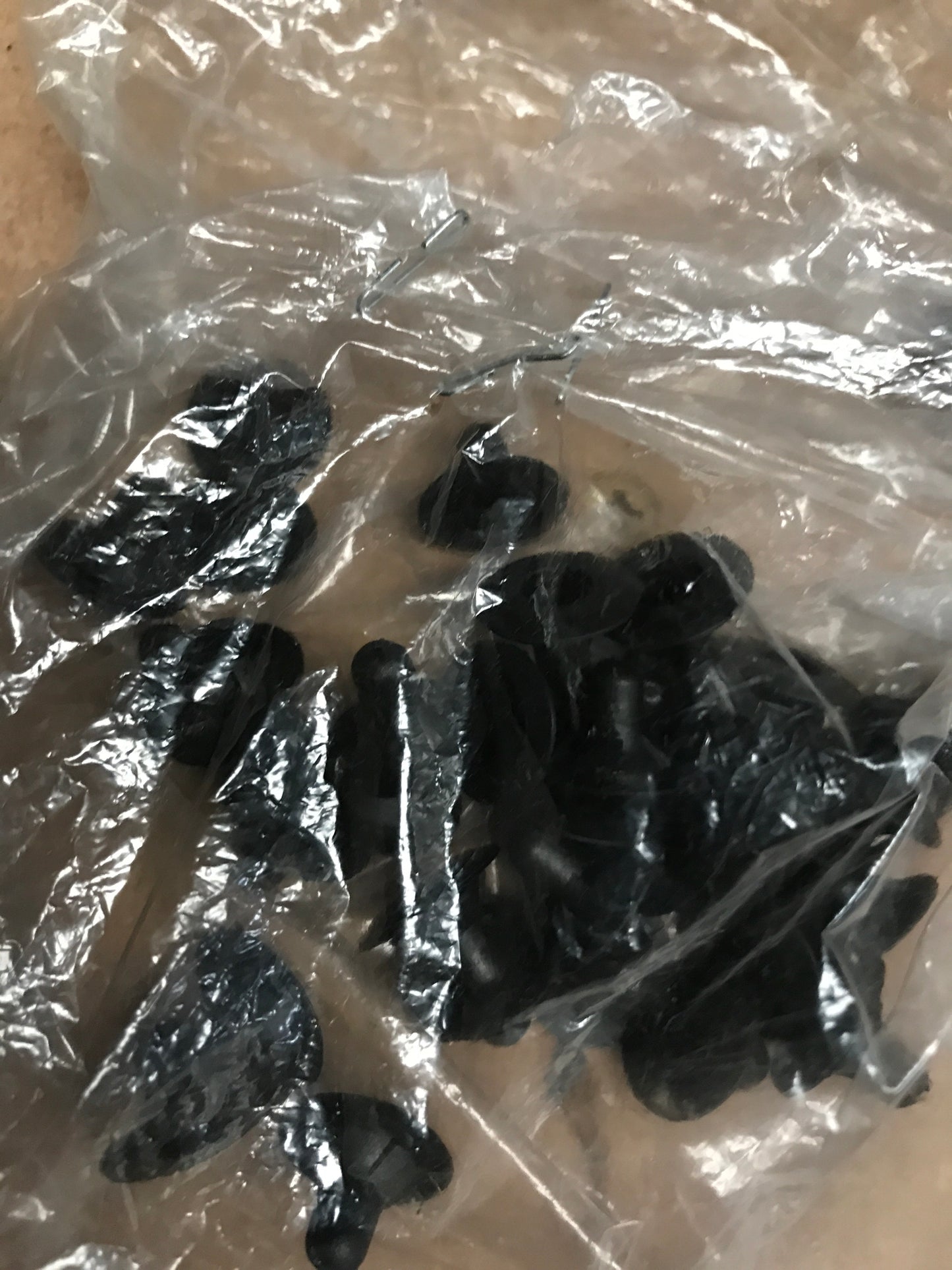 Number plate bushing - 147, 156, MiTo & GT - 82478063 *price is for two*