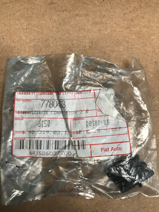 Windscreen wiper connection - 7780463 *price is for one*