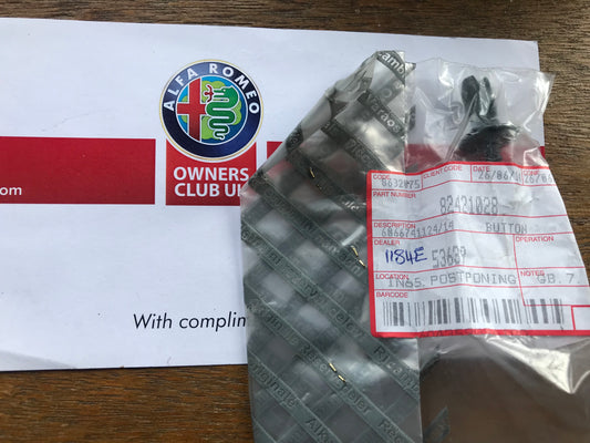 Button - 82421028 - 145 146 156 GTV Spider MiTo Giulietta