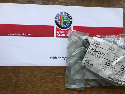 Clip - 46804425 - 159 Brera Spider 4C MiTo Giulietta *price is for one*